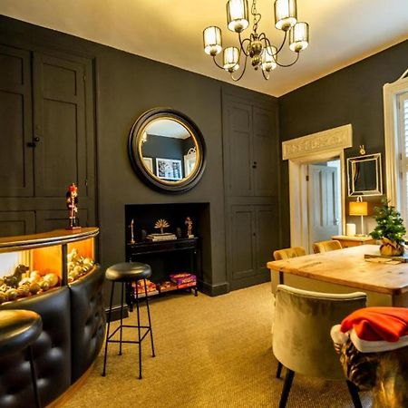 42 Is The Answer- Stunning York Townhouse Appearing On Tv Holiday Home Show Exterior foto