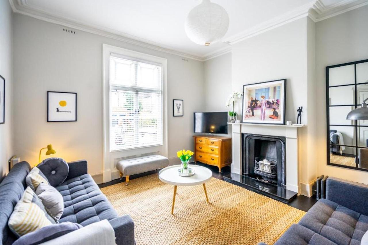 42 Is The Answer- Stunning York Townhouse Appearing On Tv Holiday Home Show Exterior foto