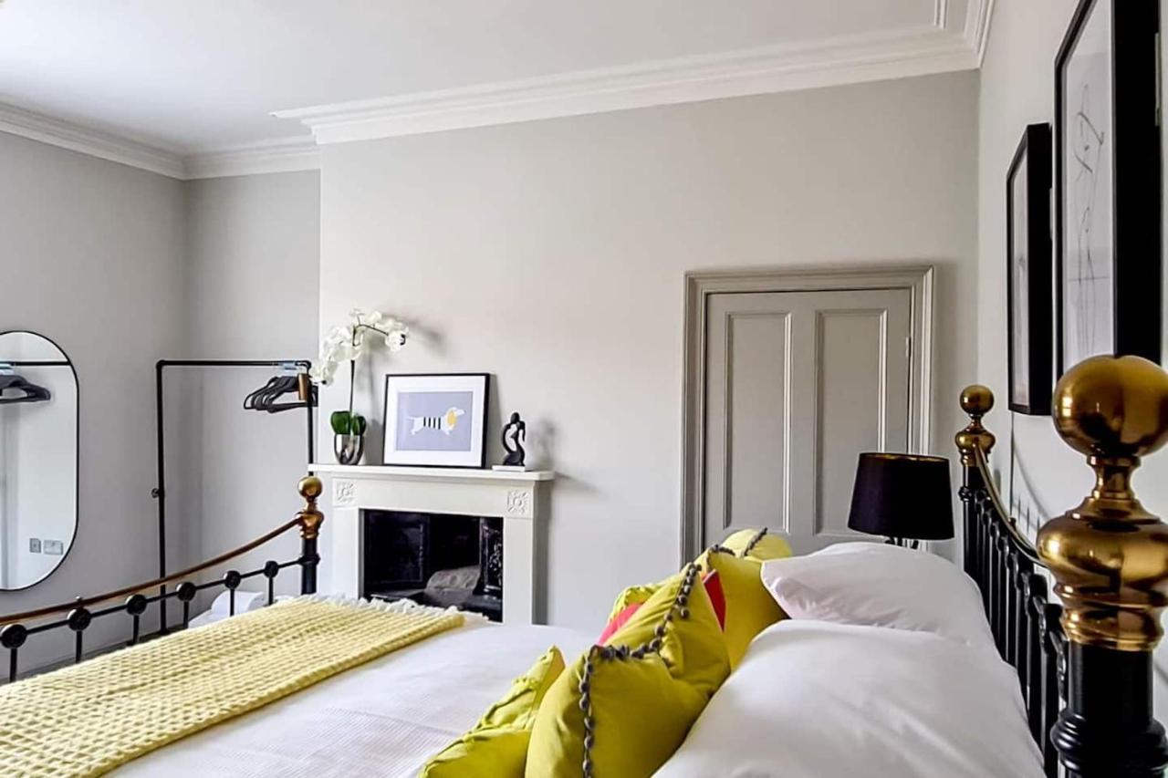 42 Is The Answer- Stunning York Townhouse Appearing On Tv Holiday Home Show Exterior foto