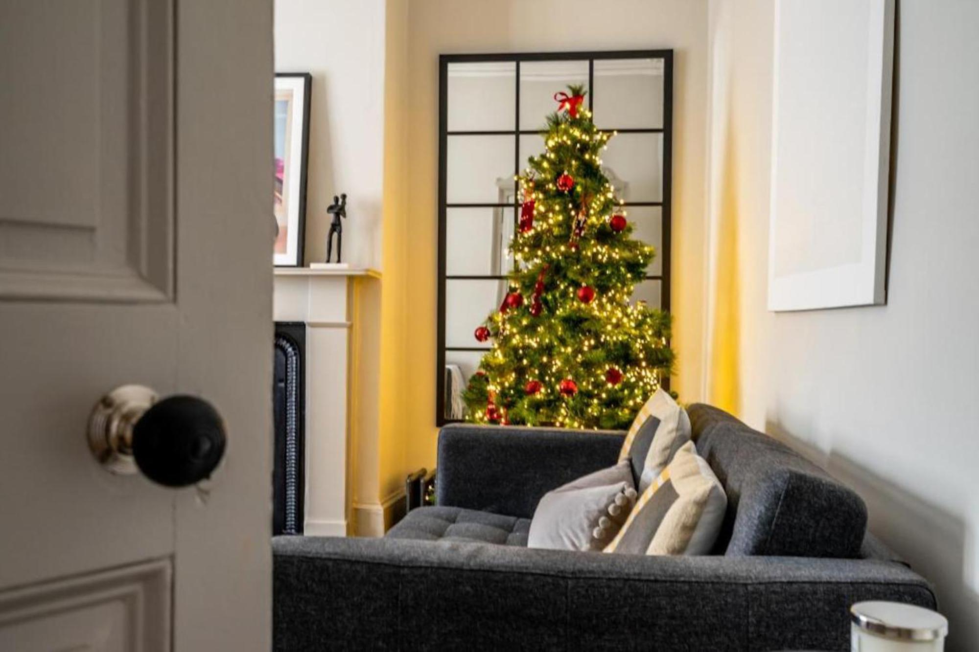 42 Is The Answer- Stunning York Townhouse Appearing On Tv Holiday Home Show Exterior foto